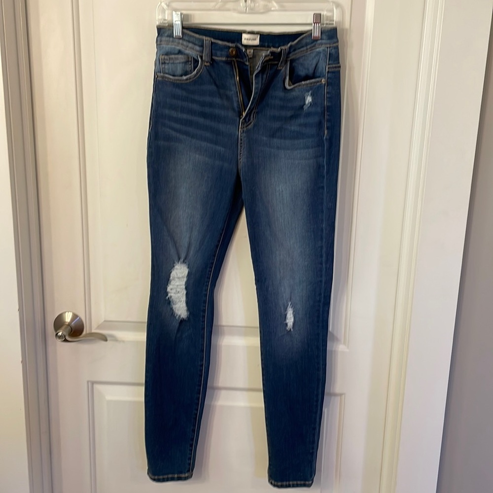 Women’s Sneak Peak High Rise Skinny jeans Size 9 NEVER WORN!